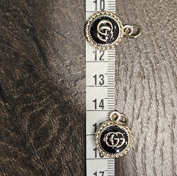 Gucci Black and Gold Pull Charm Replacement - Picture 4 of 4